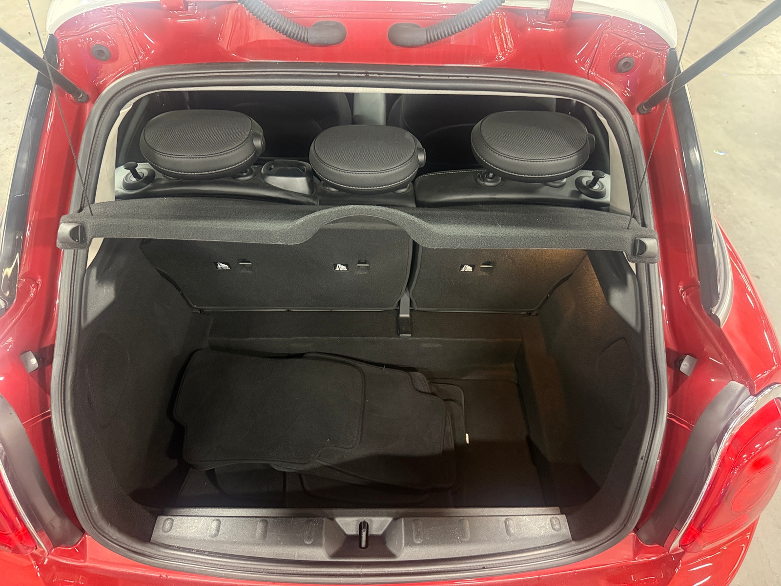 Thumbnail: 2015 MINI Cooper Hardtop - 6