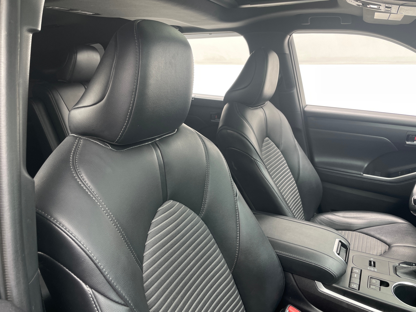 Thumbnail: 2021 Toyota Highlander - 2
