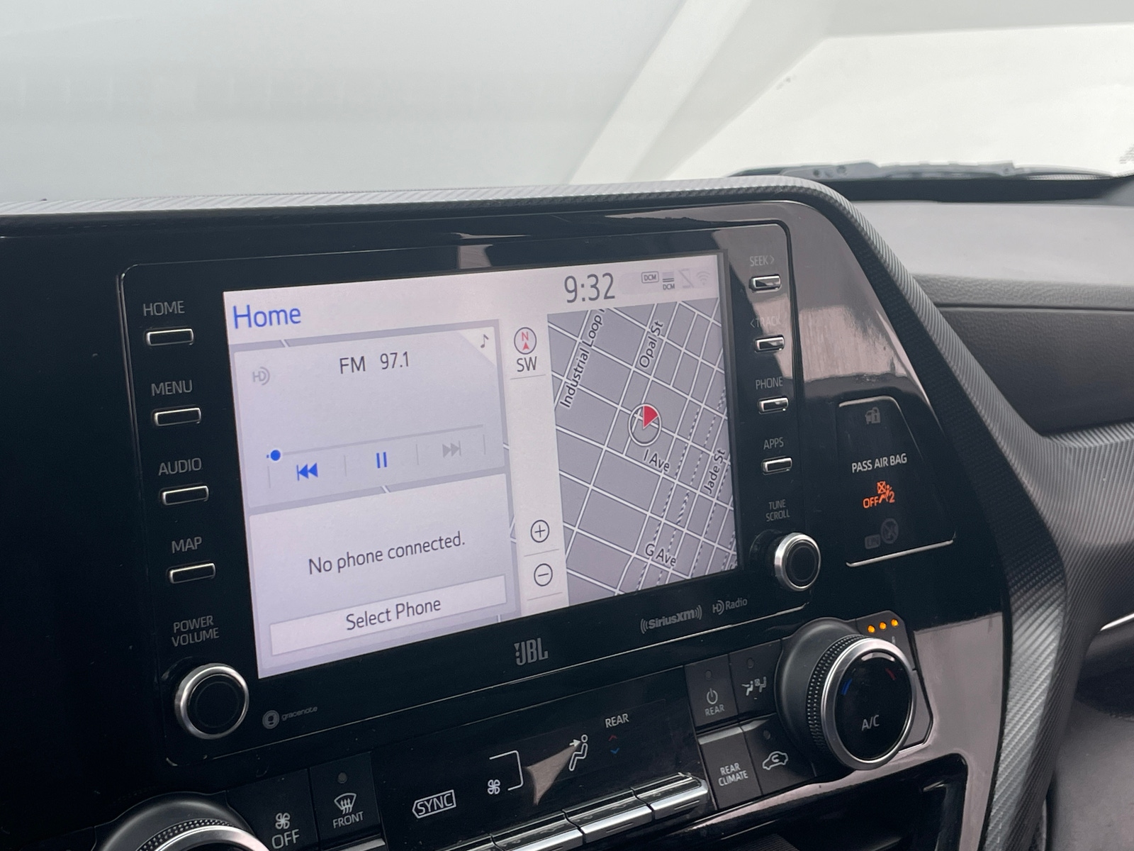 Thumbnail: 2021 Toyota Highlander - 4