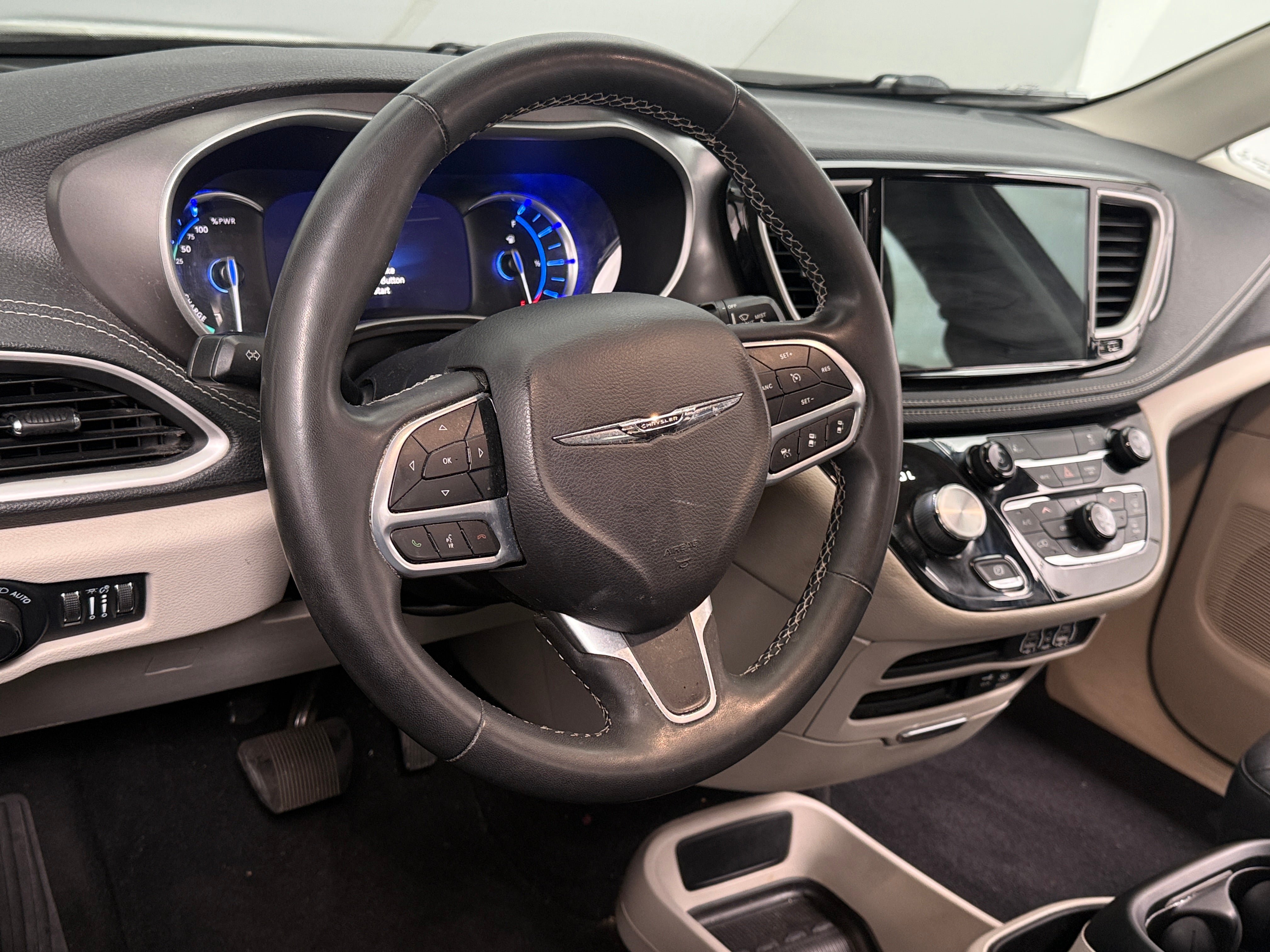 2022 Chrysler Pacifica Hybrid