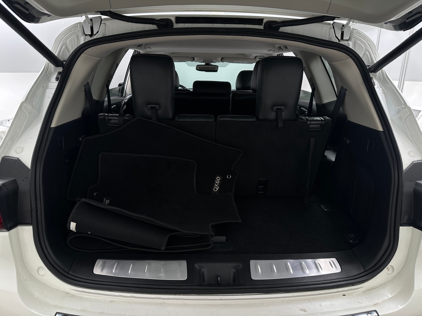 Thumbnail: 2020 INFINITI QX60 - 6