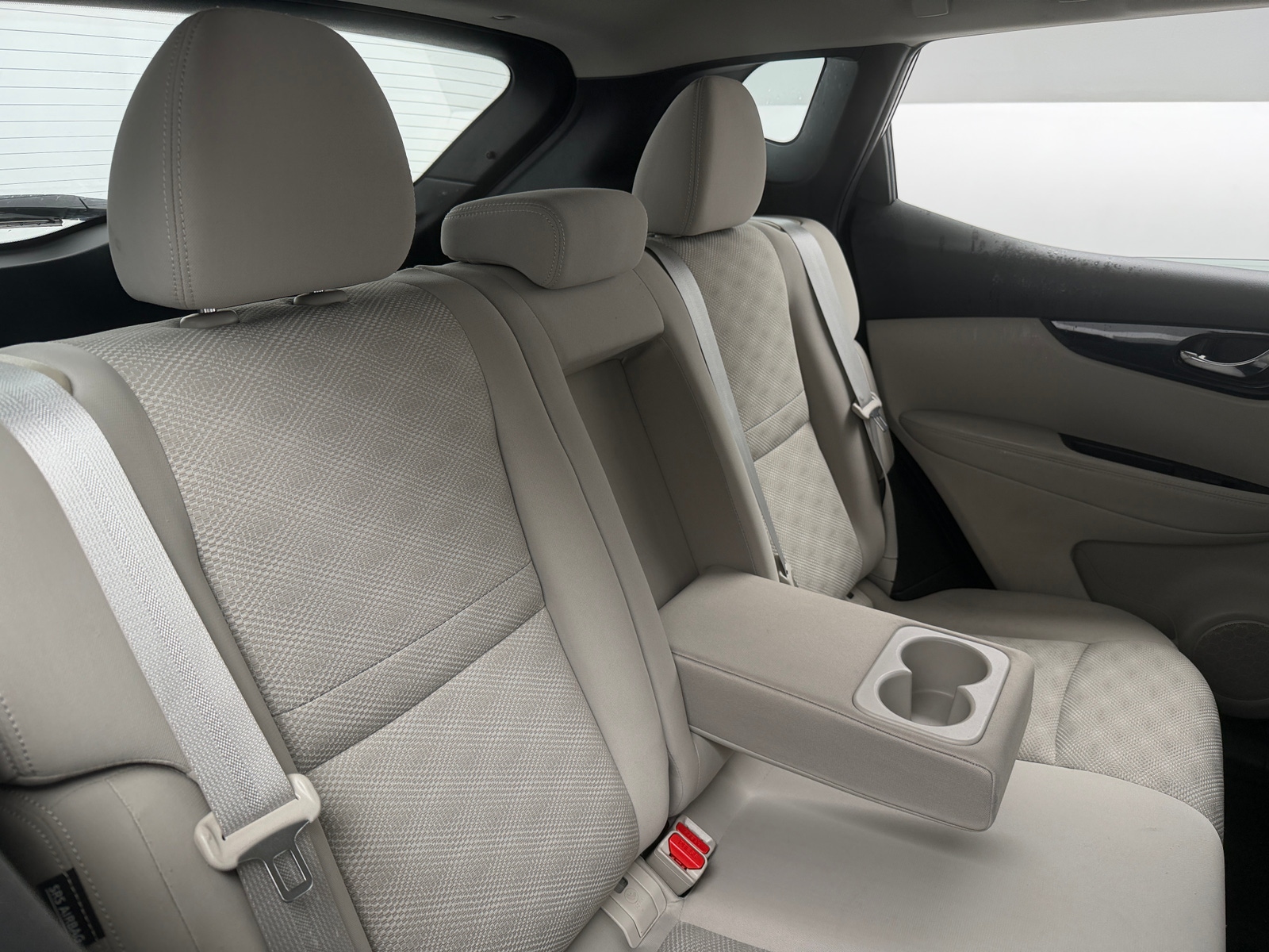 Thumbnail: 2020 Nissan Rogue Sport - 6