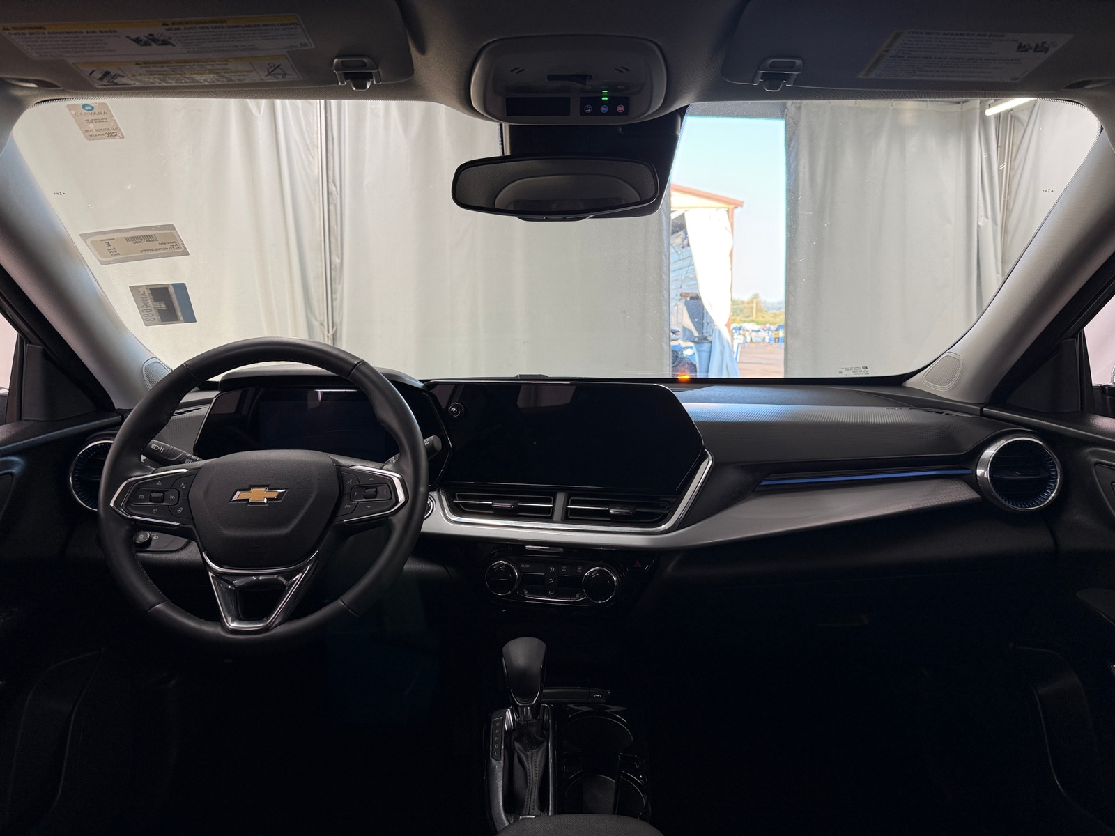 Thumbnail: 2025 Chevrolet Trax - 2
