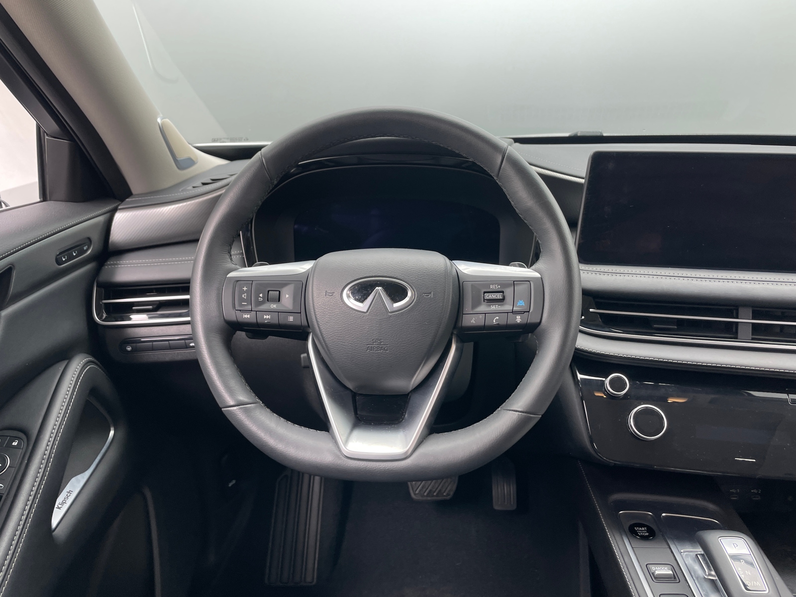 Thumbnail: 2026 INFINITI QX60 - 4