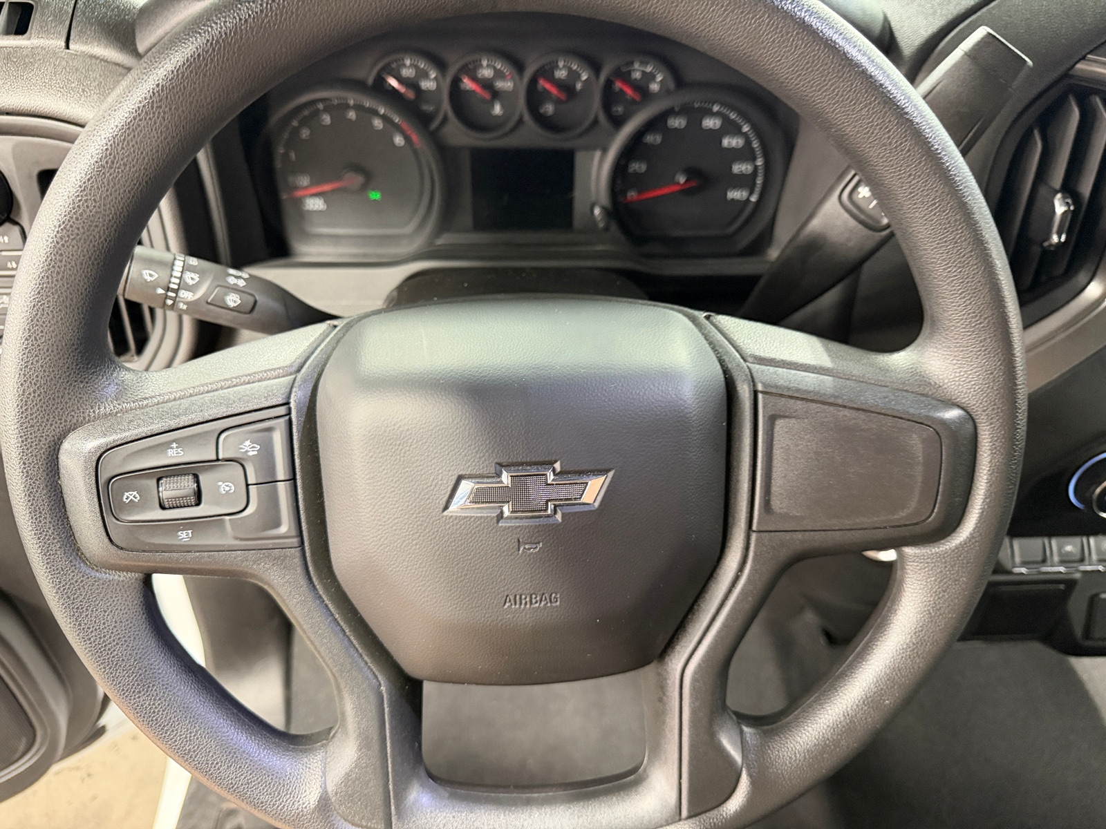 Thumbnail: 2025 Chevrolet Silverado 1500 - 5