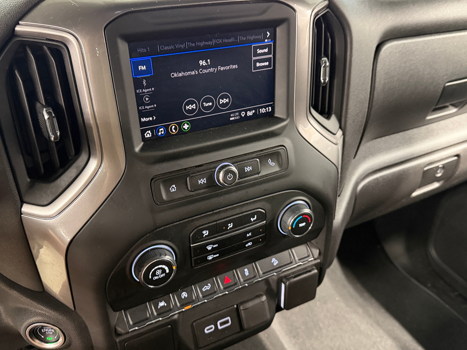 Thumbnail: 2025 Chevrolet Silverado 1500 - 4
