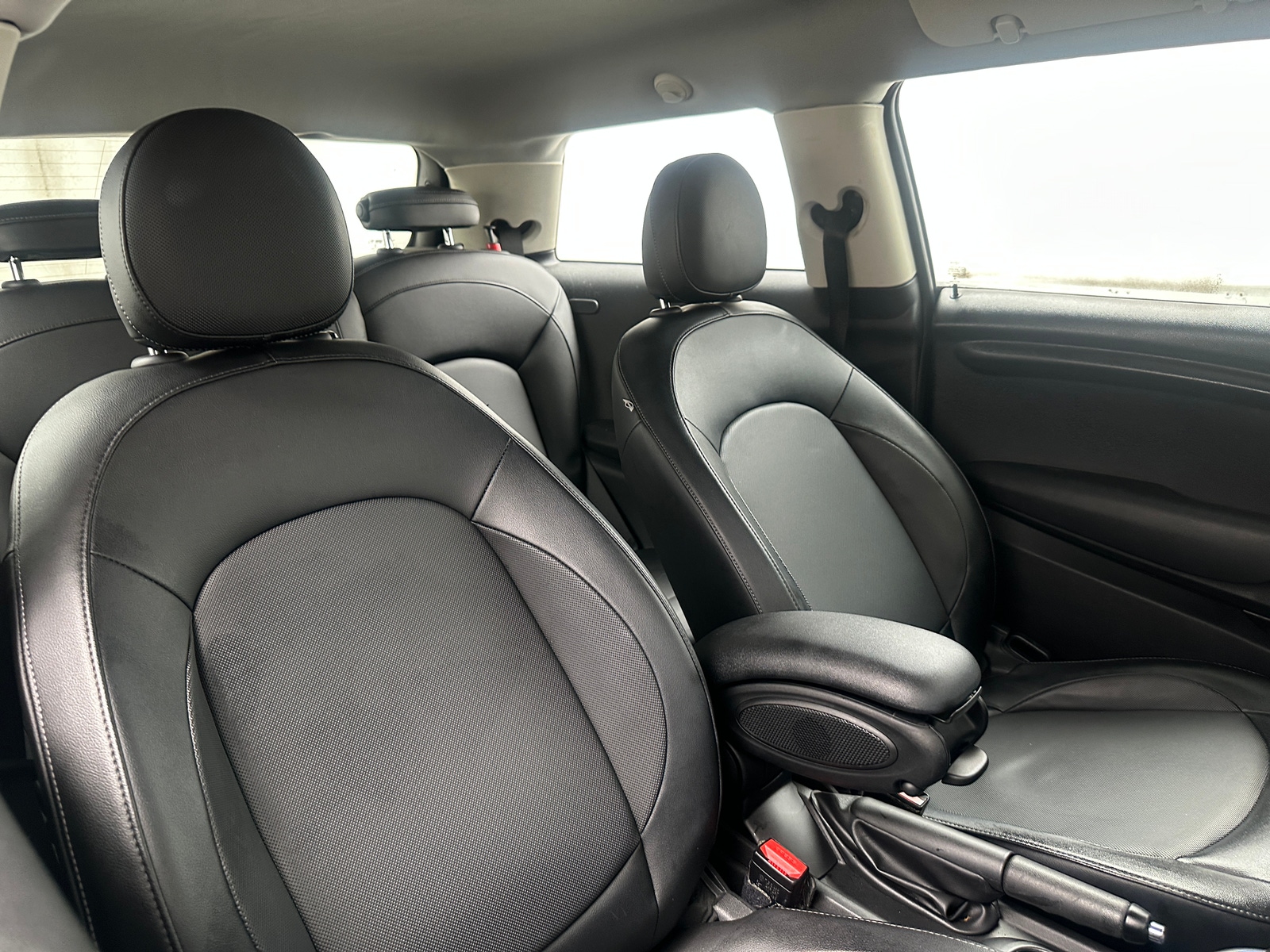 Thumbnail: 2015 MINI Cooper Hardtop - 2
