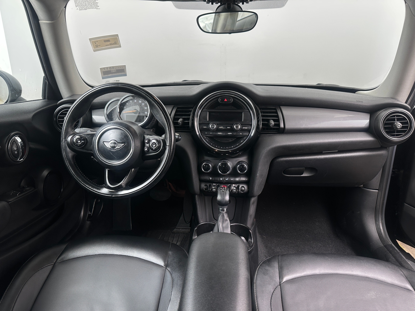 Thumbnail: 2015 MINI Cooper Hardtop - 3