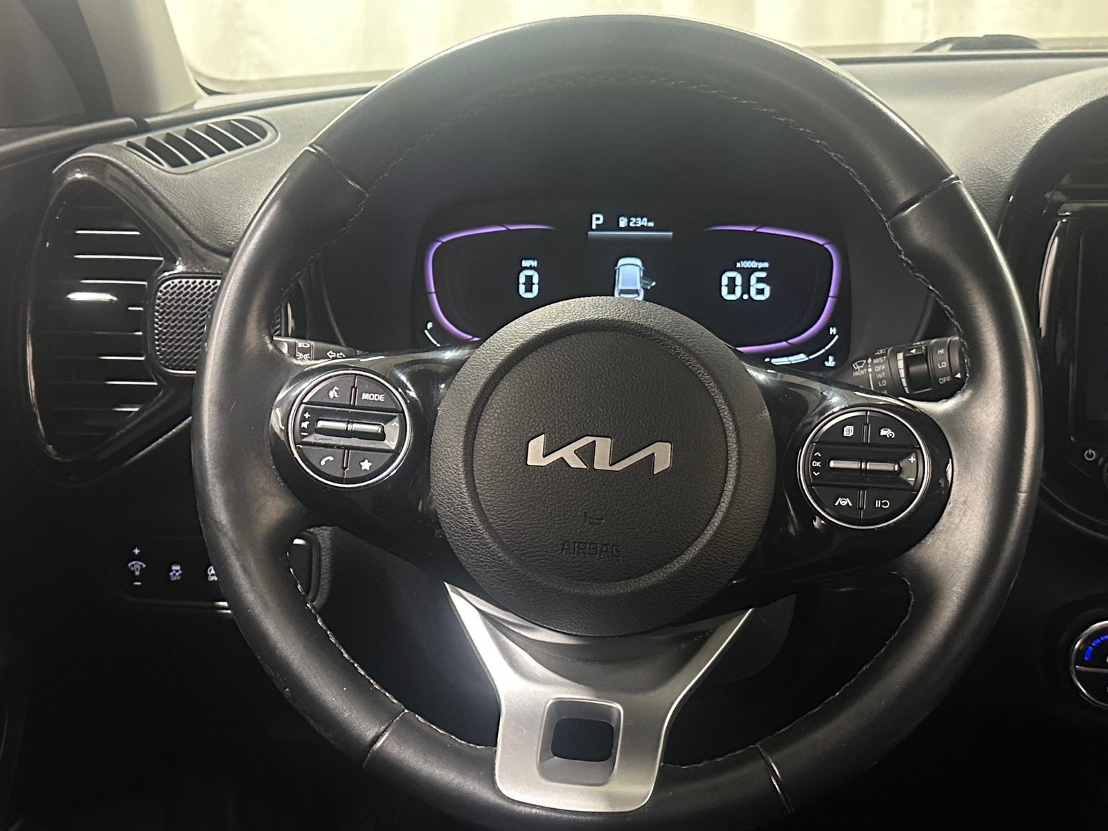 Thumbnail: 2023 Kia Soul - 5