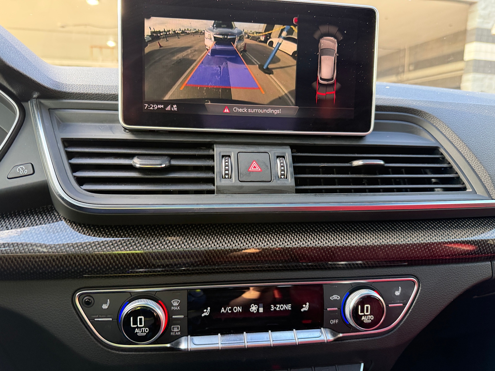 Thumbnail: 2020 Audi SQ5 - 3