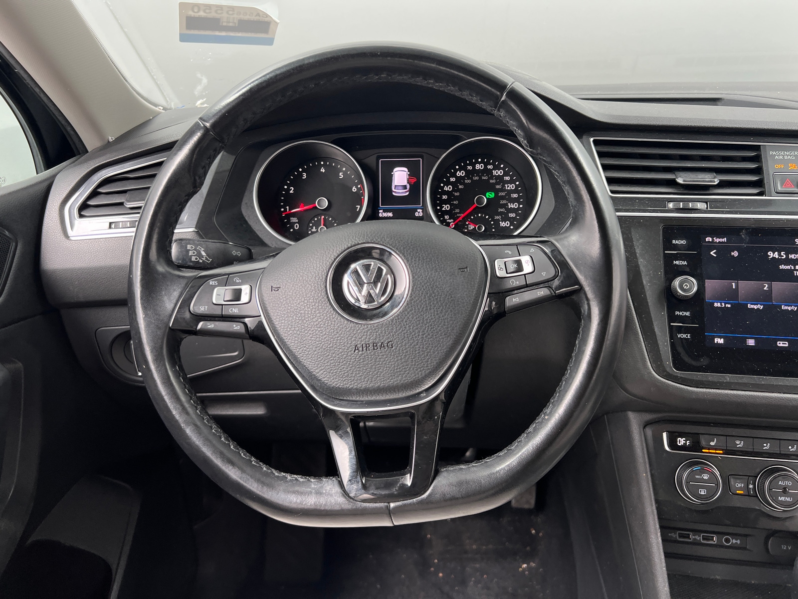 Thumbnail: 2018 Volkswagen Tiguan - 5