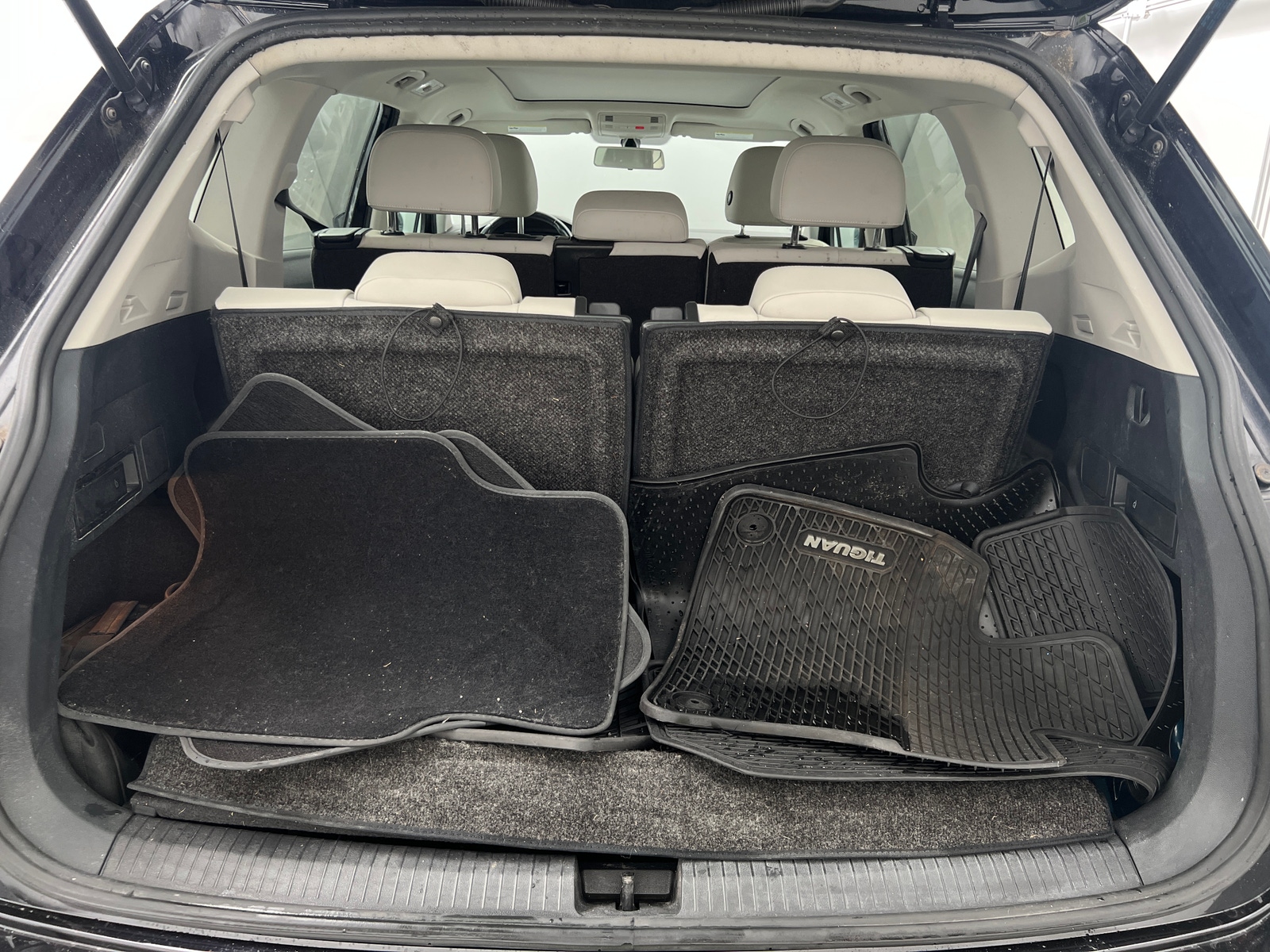 Thumbnail: 2018 Volkswagen Tiguan - 7