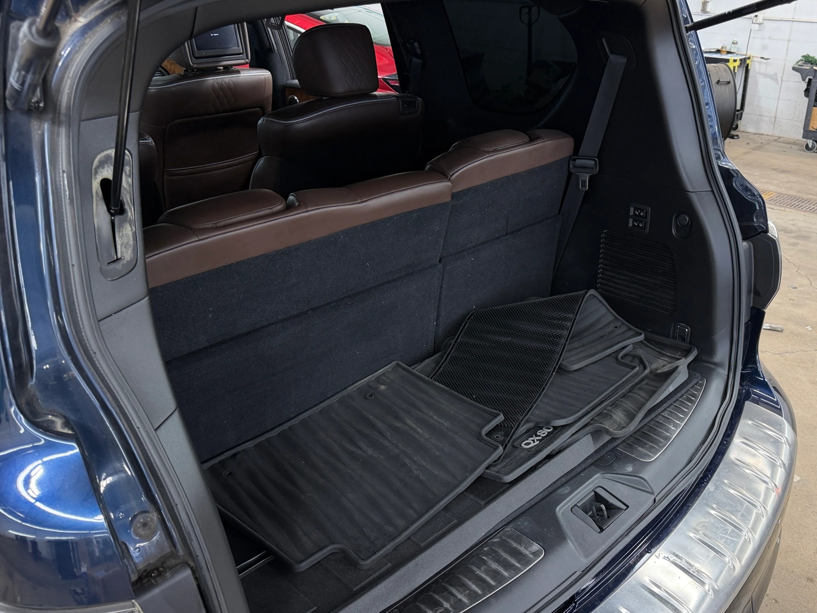 Thumbnail: 2016 INFINITI QX80 - 6