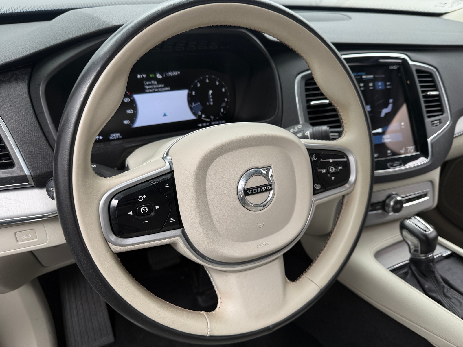 Thumbnail: 2021 Volvo XC90 - 4
