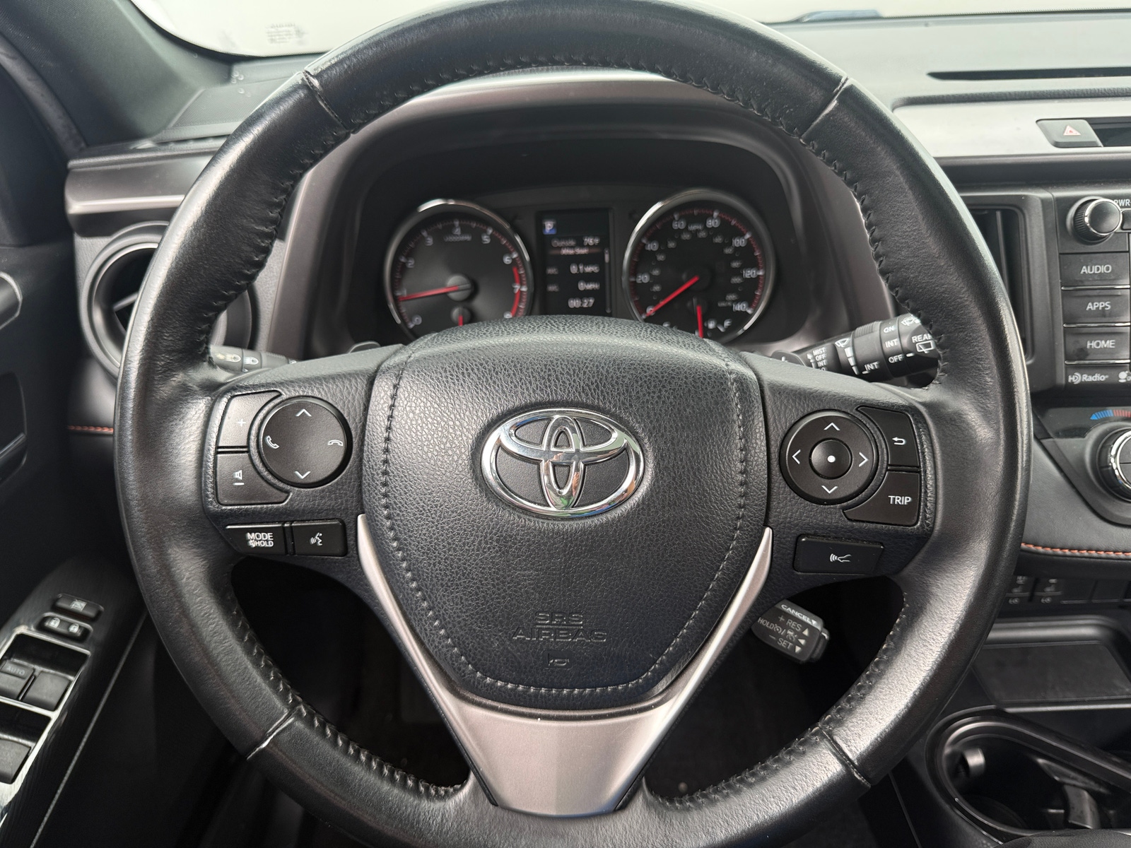 Thumbnail: 2018 Toyota RAV4 - 4