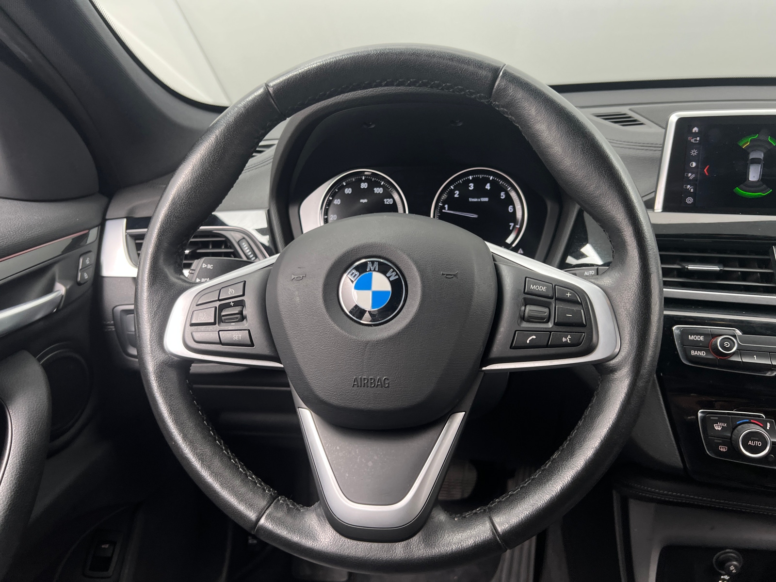 Thumbnail: 2020 BMW X1 - 4