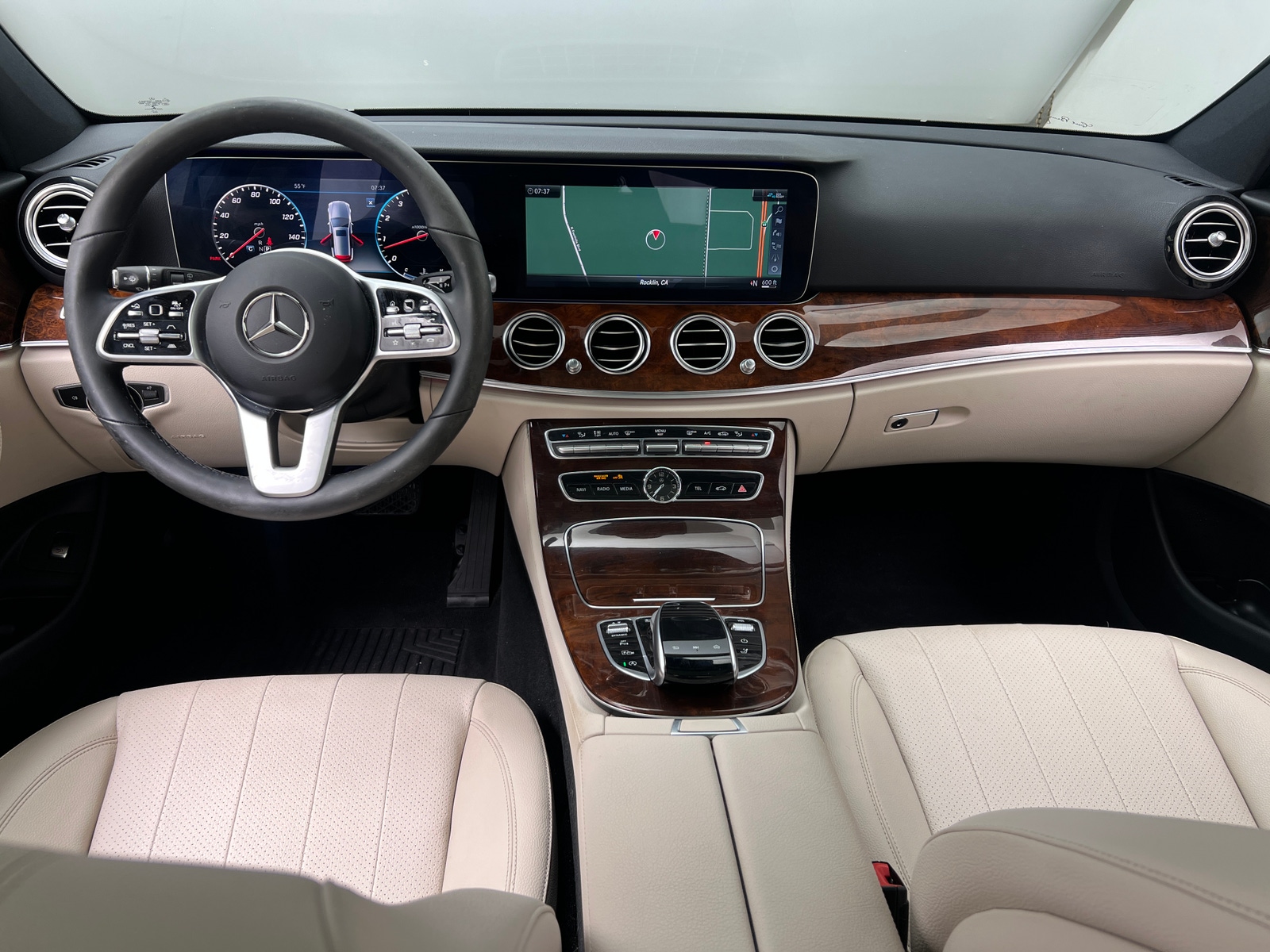 Thumbnail: 2019 Mercedes-Benz E-Class - 2