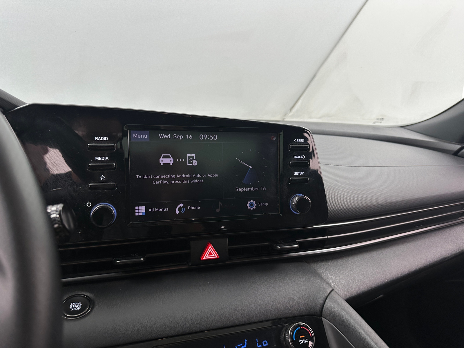 Thumbnail: 2022 Hyundai Elantra - 4
