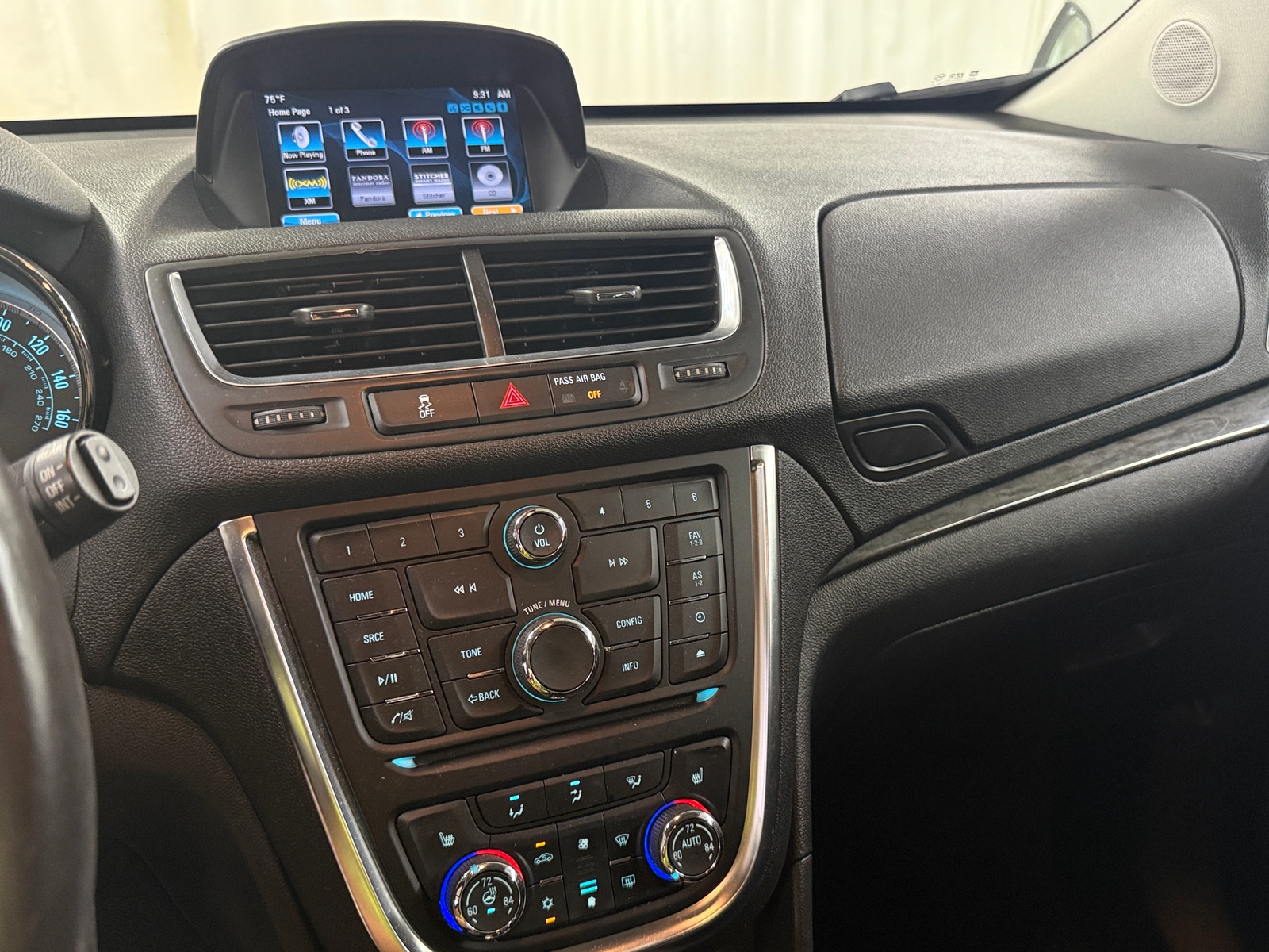 Thumbnail: 2014 Buick Encore - 3