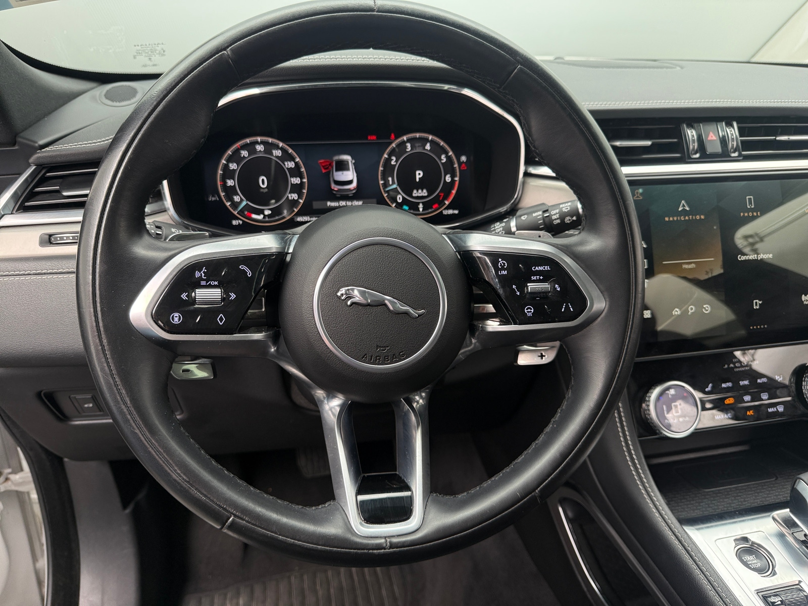Thumbnail: 2025 Jaguar F-Pace - 4