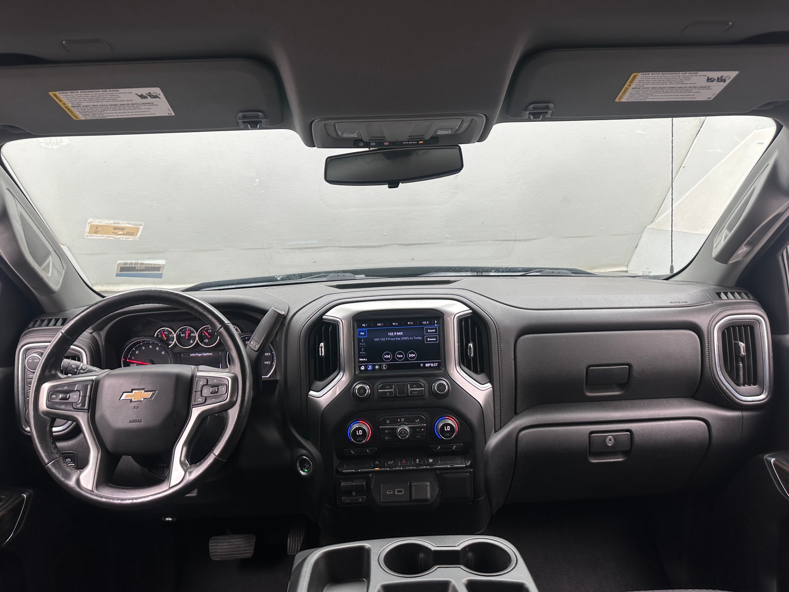 Thumbnail: 2020 Chevrolet Silverado 1500 - 3