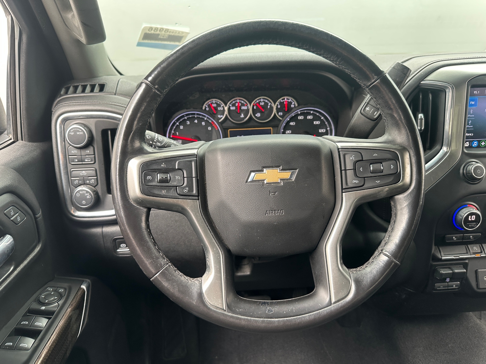 Thumbnail: 2020 Chevrolet Silverado 1500 - 5