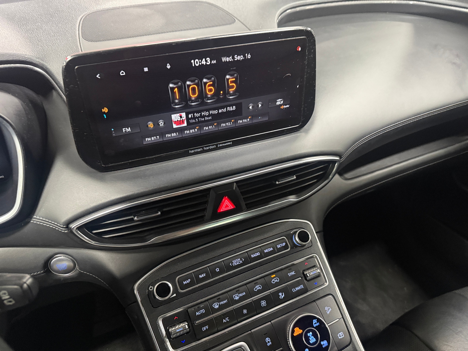 Thumbnail: 2021 Hyundai Santa Fe - 3