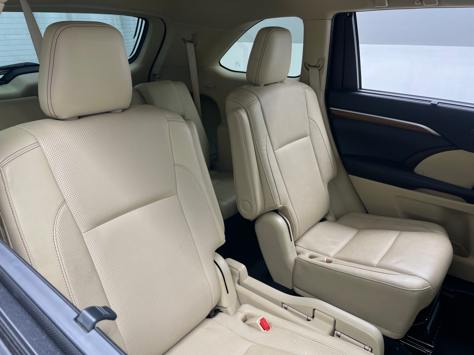 Thumbnail: 2019 Toyota Highlander - 6