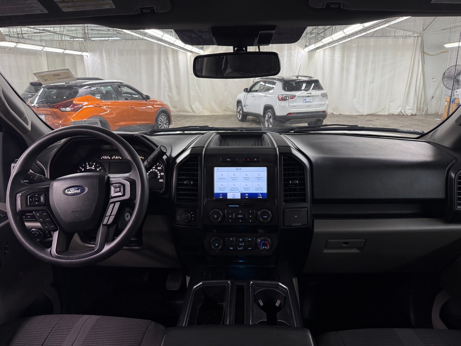 Thumbnail: 2020 Ford Econoline - 3