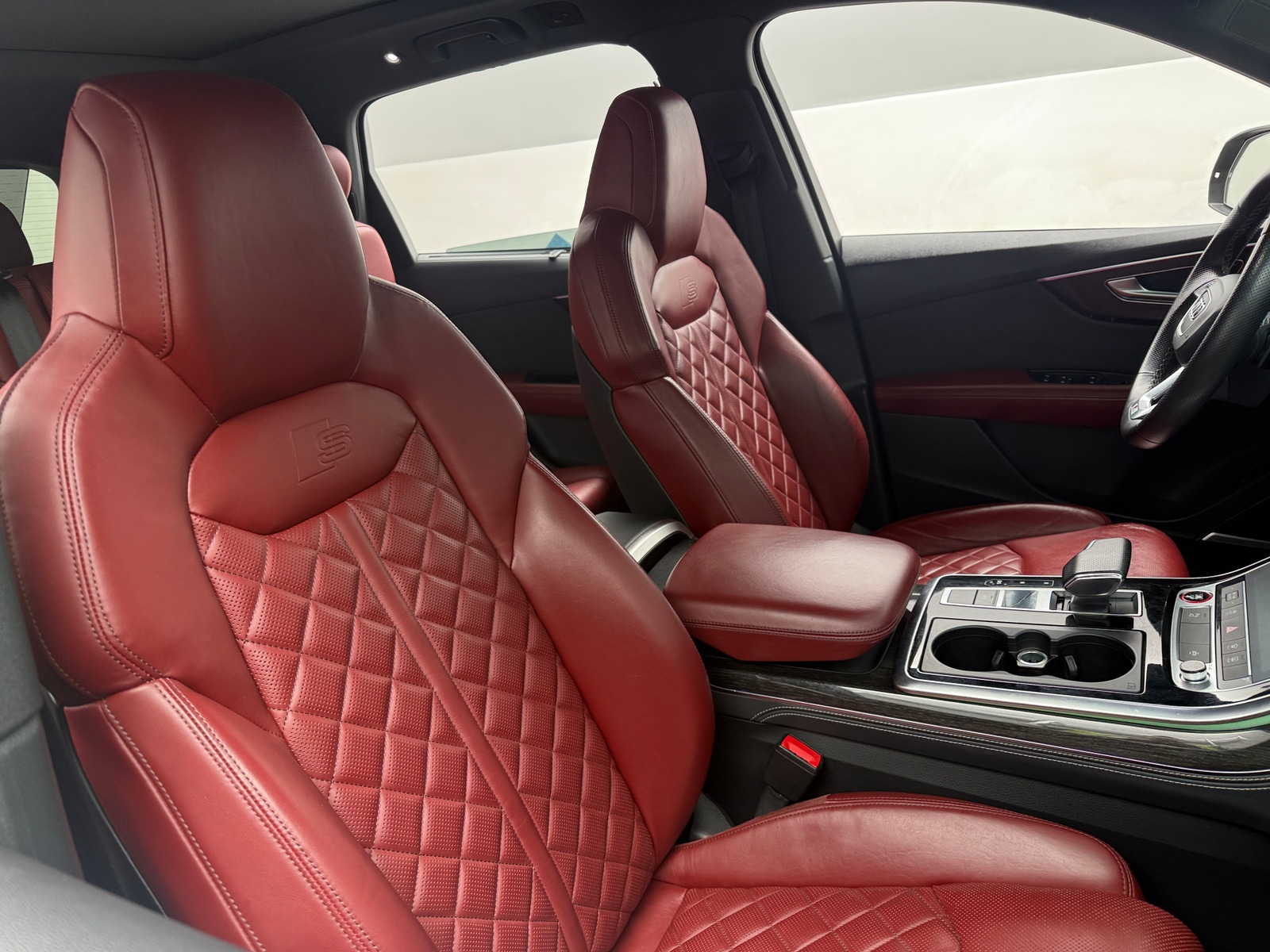 Thumbnail: 2022 Audi SQ7 - 2