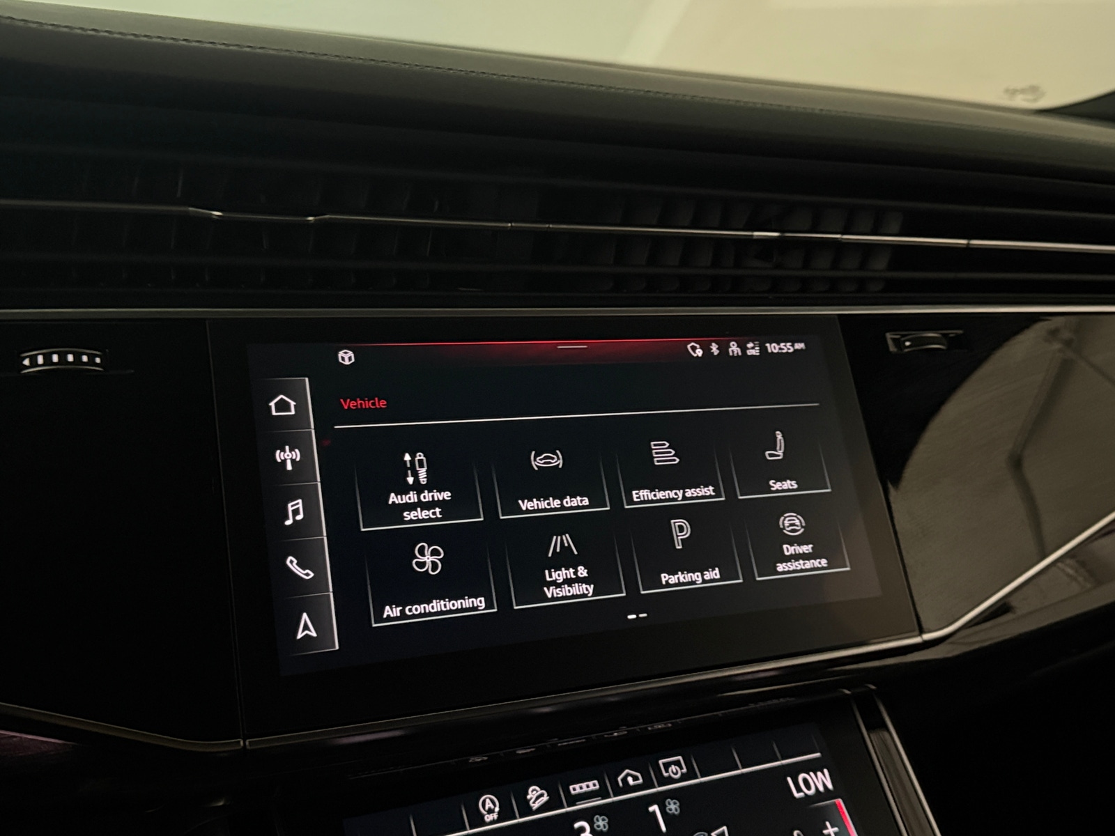 Thumbnail: 2022 Audi SQ7 - 4