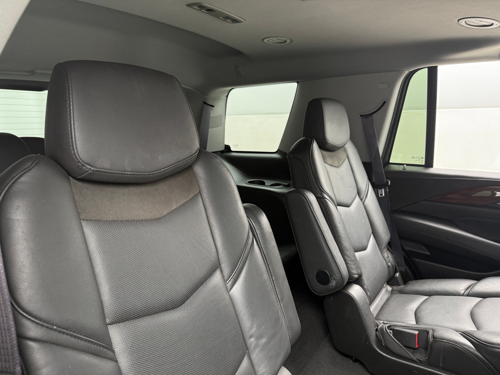 Thumbnail: 2017 Cadillac Escalade - 5