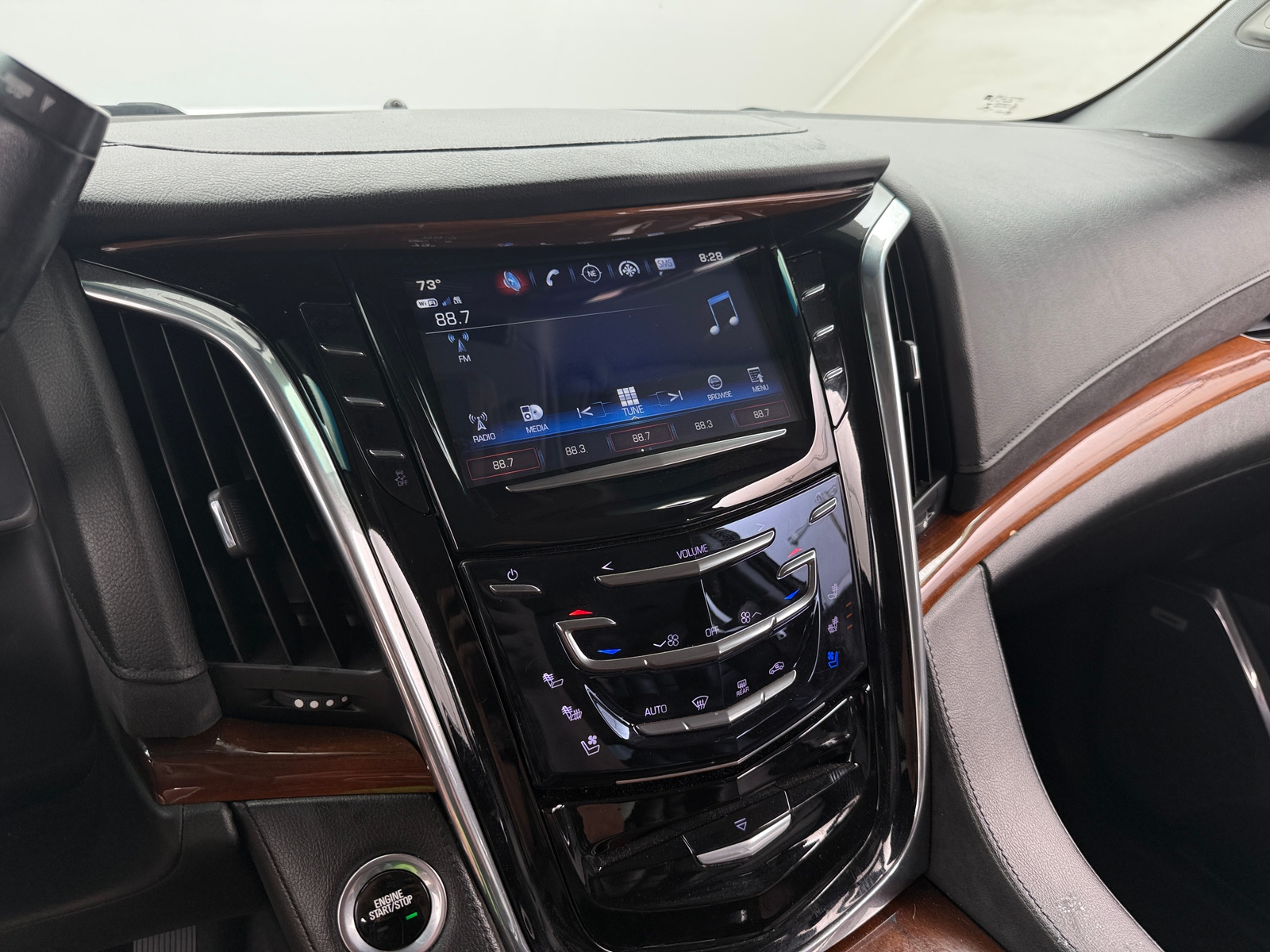 Thumbnail: 2017 Cadillac Escalade - 3