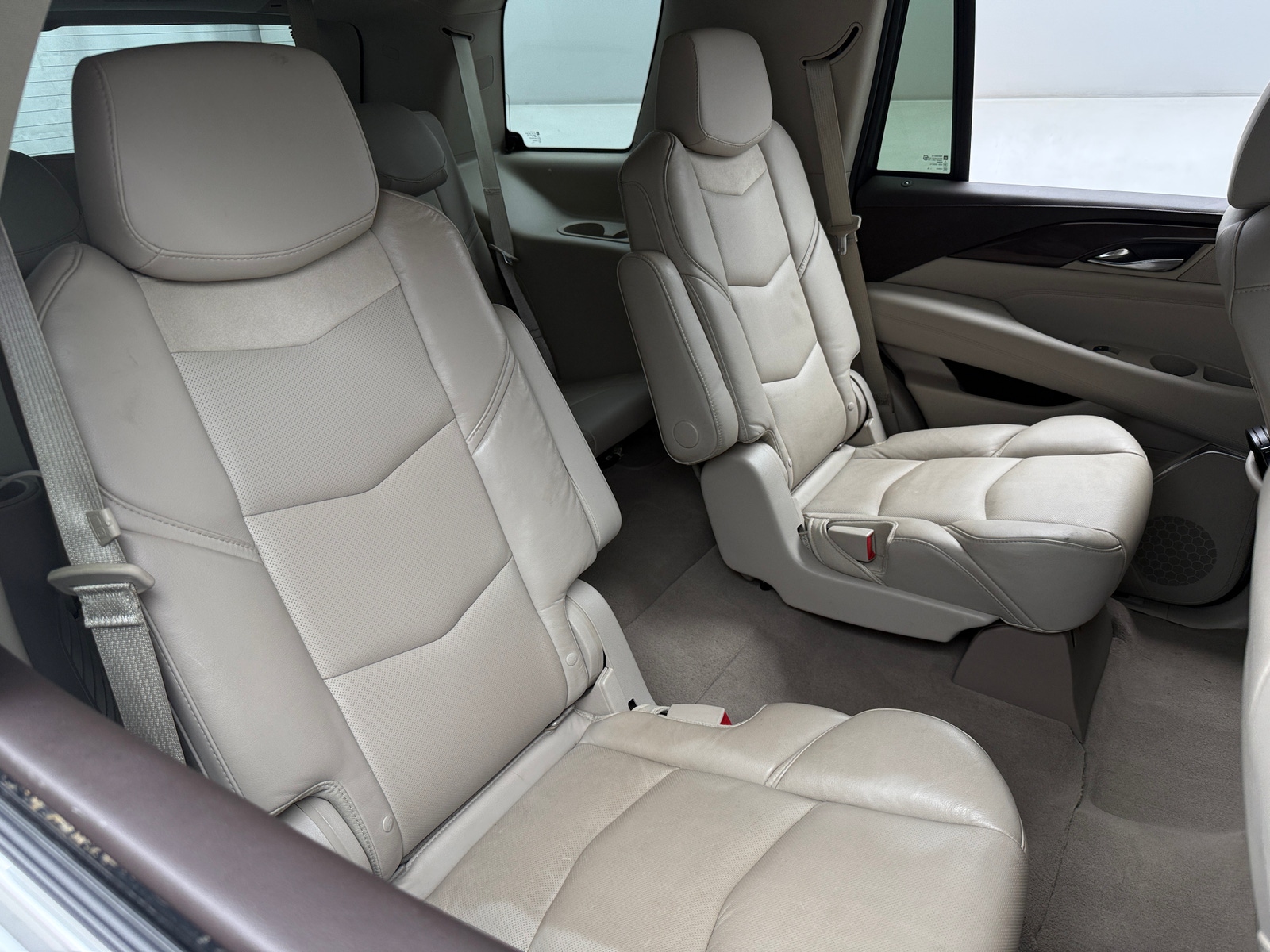 Thumbnail: 2016 Cadillac Escalade - 5