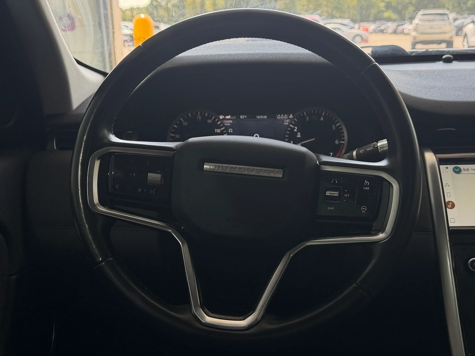 Thumbnail: 2021 Land Rover Discovery Sport - 4