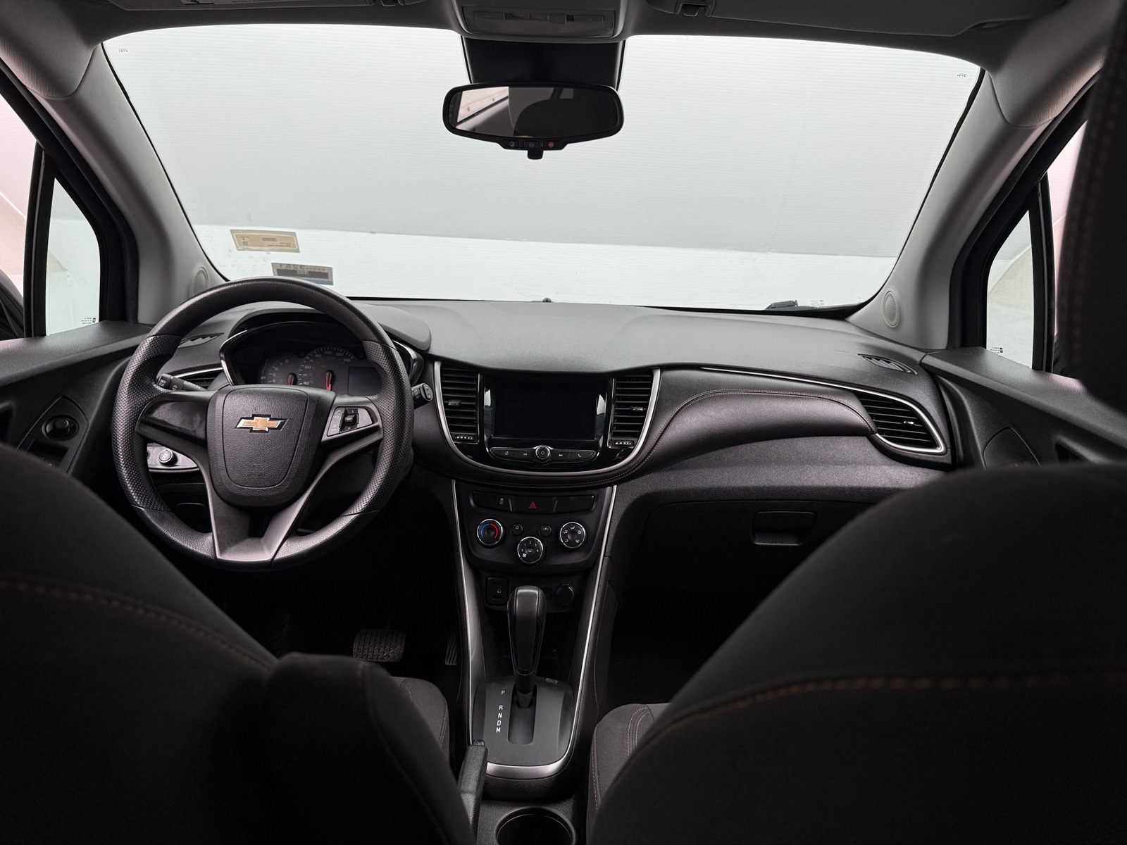 Thumbnail: 2018 Chevrolet Trax - 3