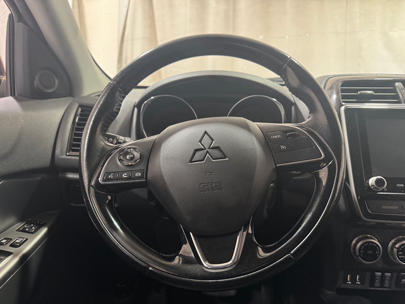 Thumbnail: 2021 Mitsubishi Outlander Sport - 5