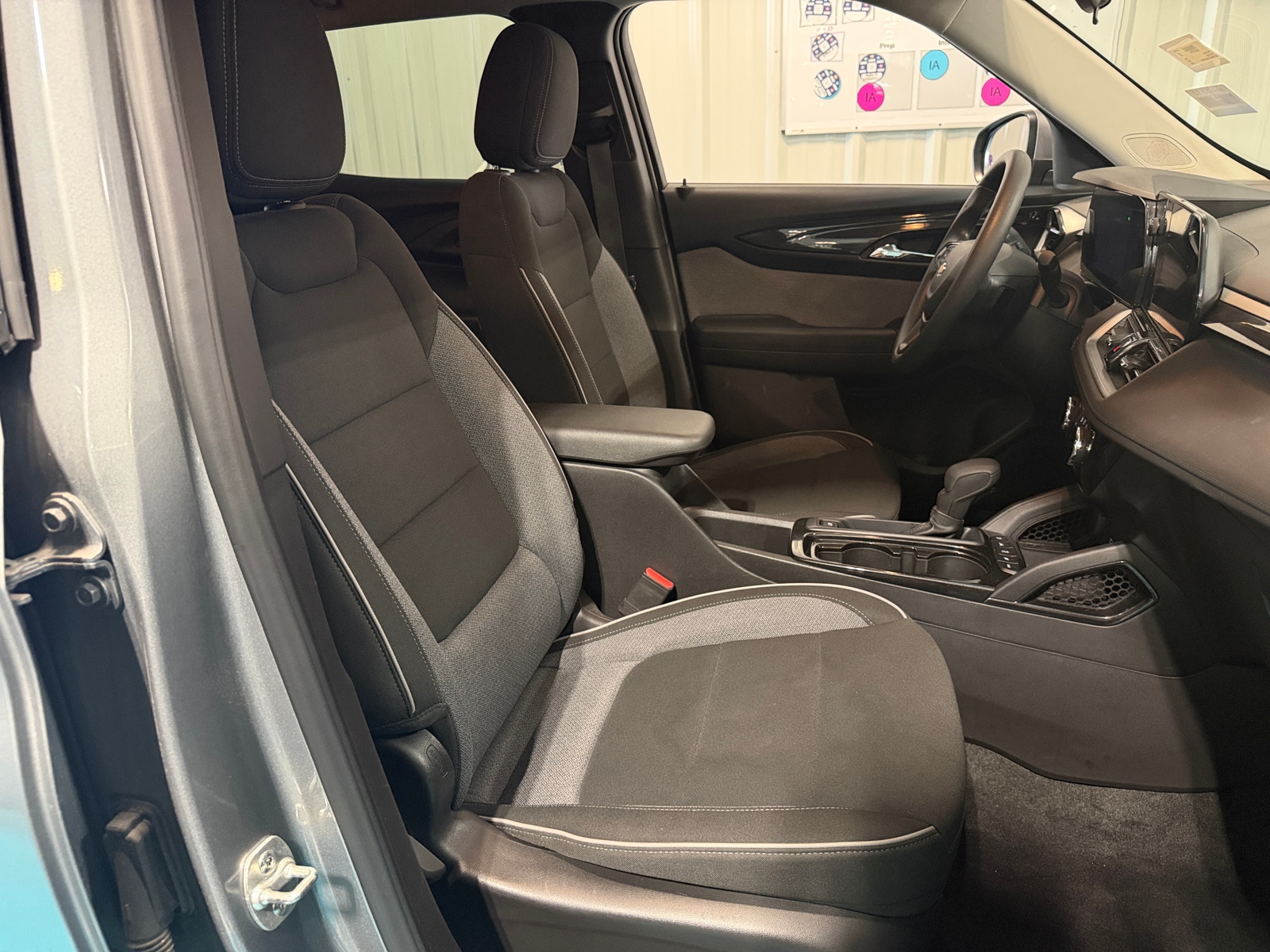 Thumbnail: 2025 Chevrolet TrailBlazer - 2