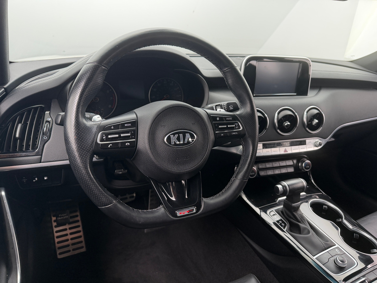 Thumbnail: 2020 Kia Stinger - 4