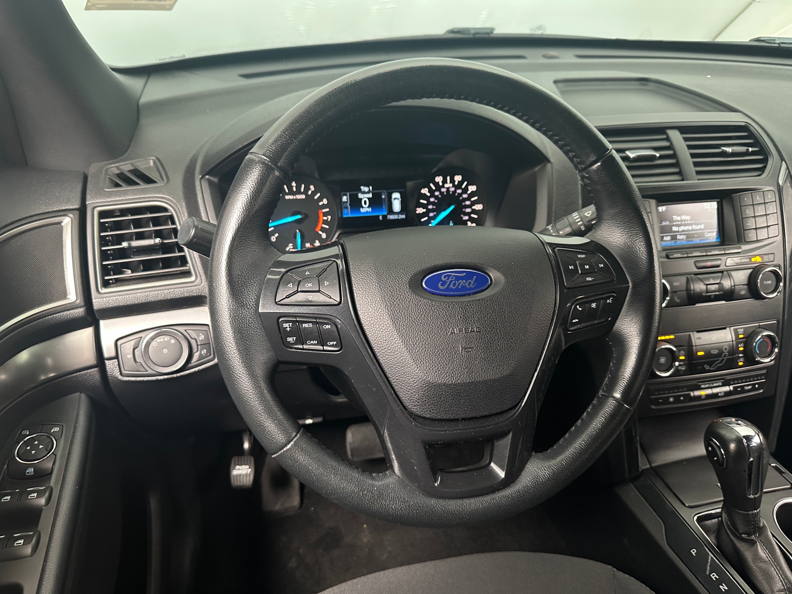 Thumbnail: 2019 Ford Explorer - 5