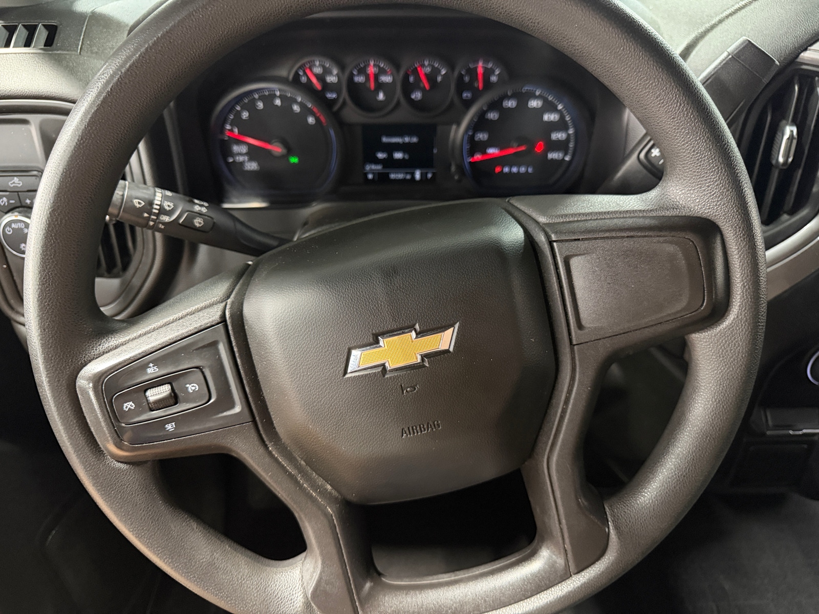 Thumbnail: 2021 Chevrolet Silverado 1500 - 5