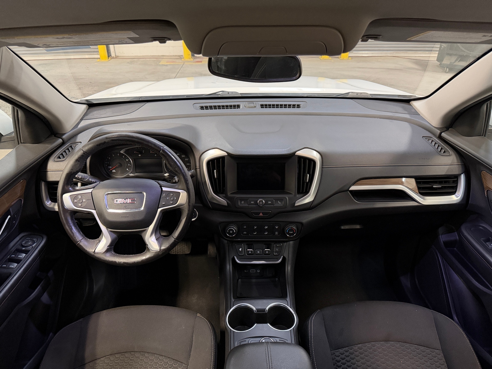Thumbnail: 2019 GMC Terrain - 3