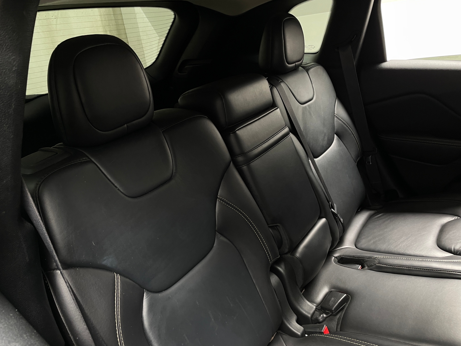 Thumbnail: 2016 Jeep Cherokee - 5