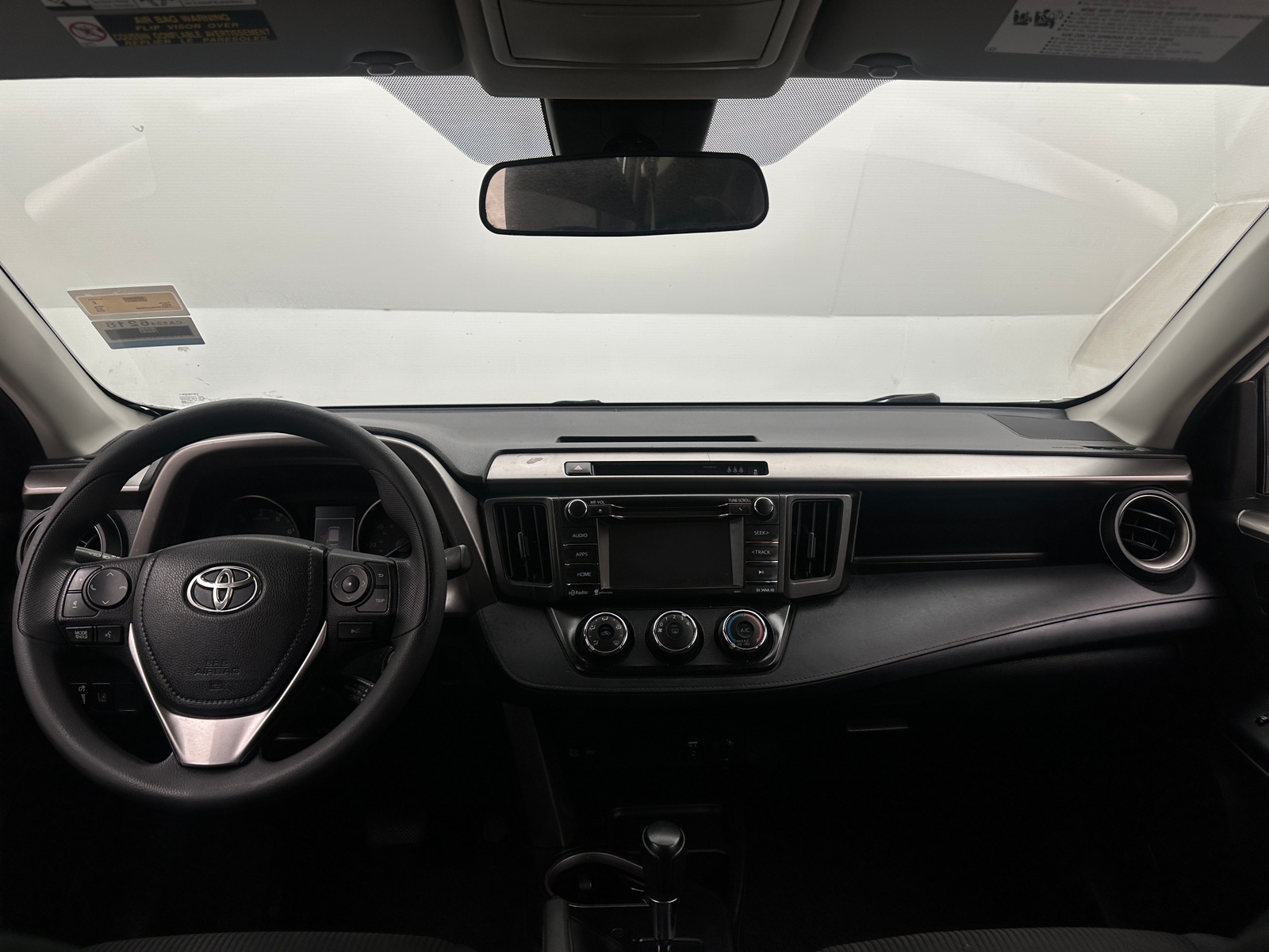 Thumbnail: 2018 Toyota RAV4 - 3