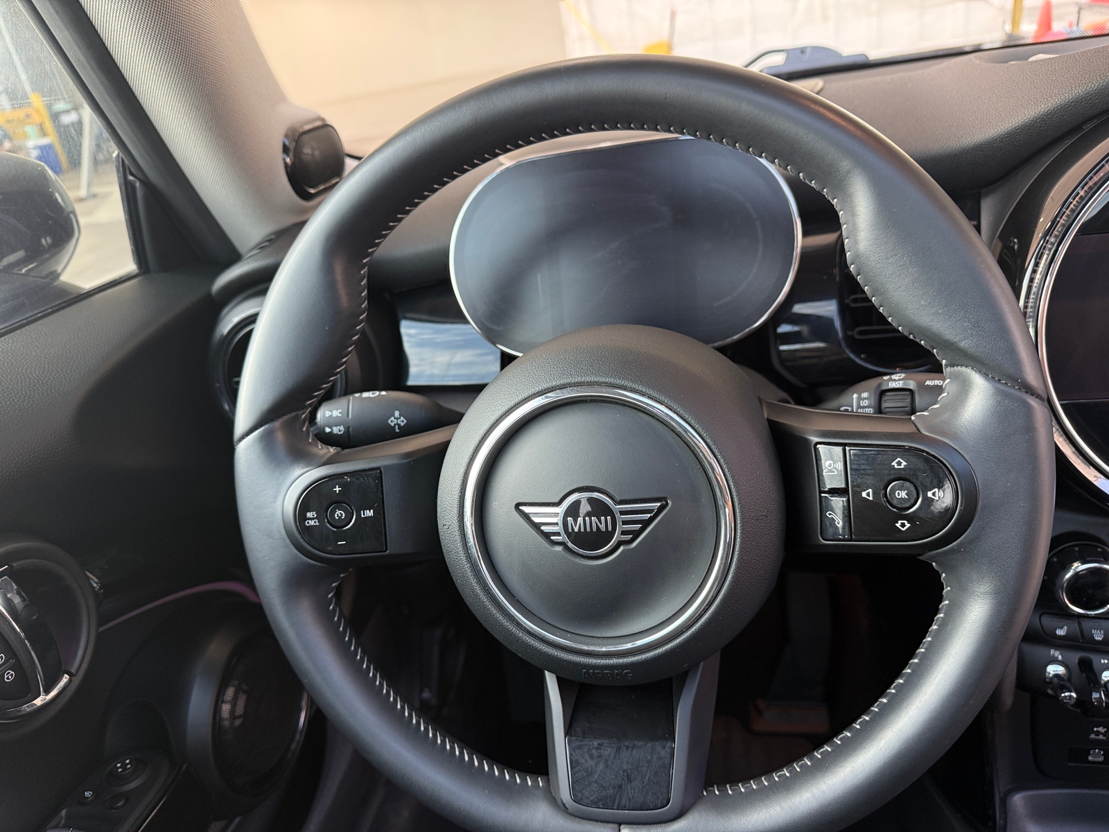 Thumbnail: 2023 MINI Cooper Hardtop - 5