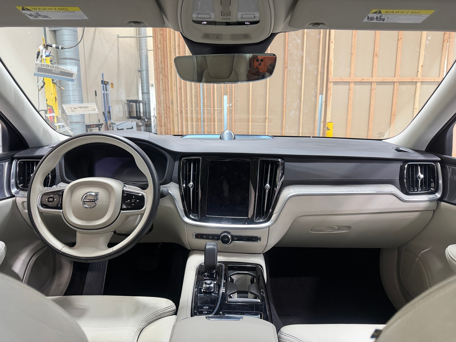 Thumbnail: 2023 Volvo S60 - 2