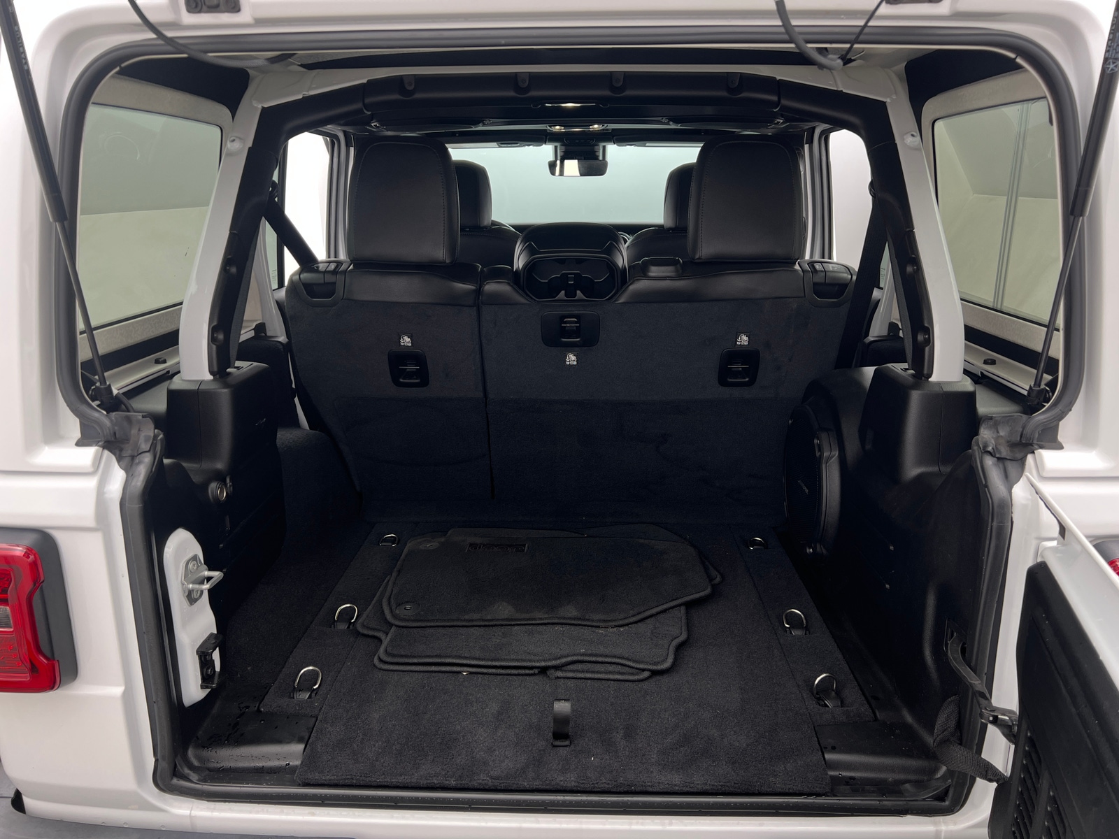 Thumbnail: 2021 Jeep Wrangler - 6