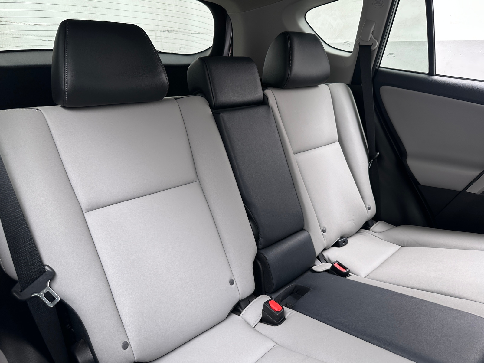 Thumbnail: 2017 Toyota RAV4 - 5