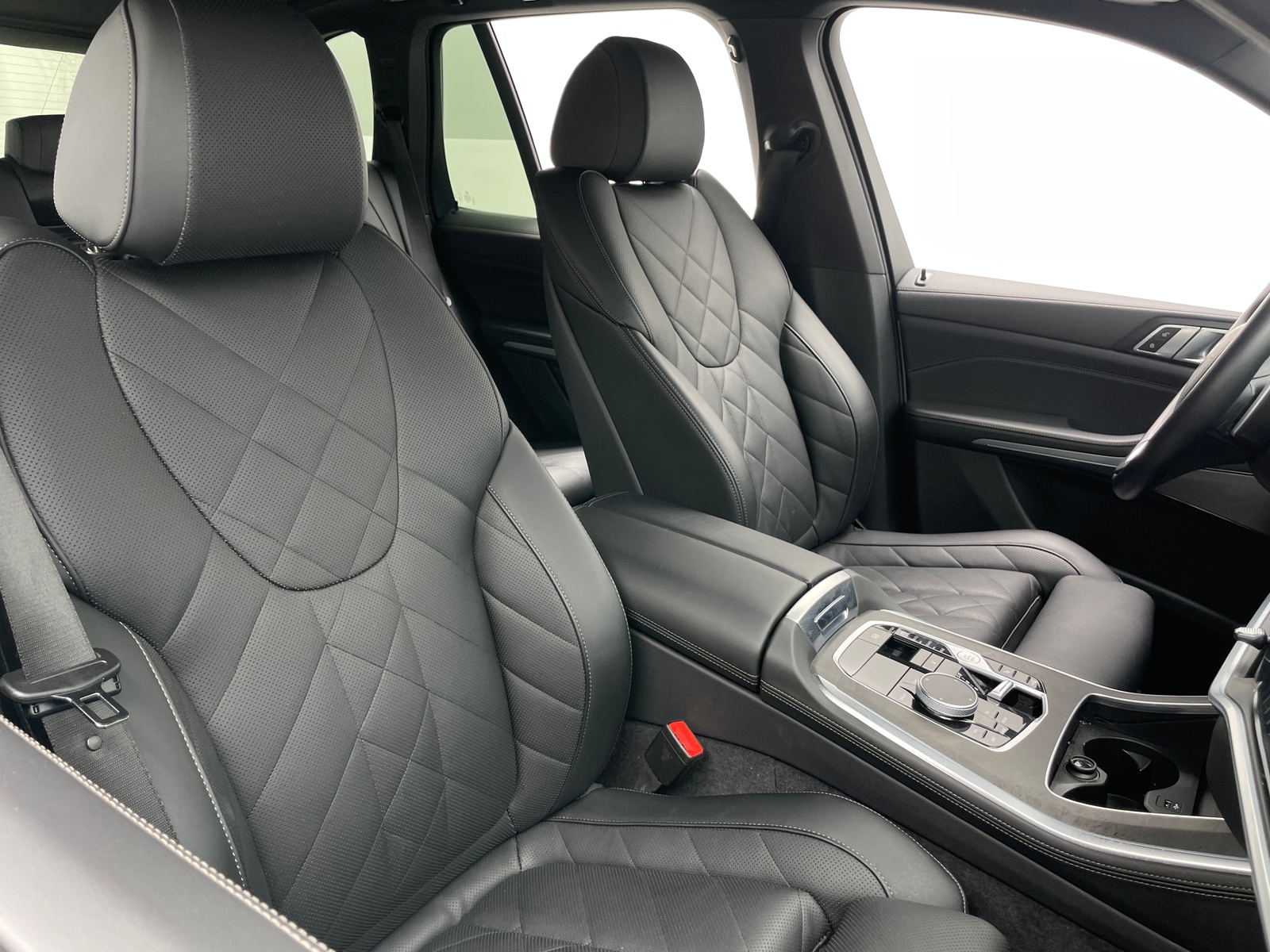 Thumbnail: 2026 BMW X5 - 2