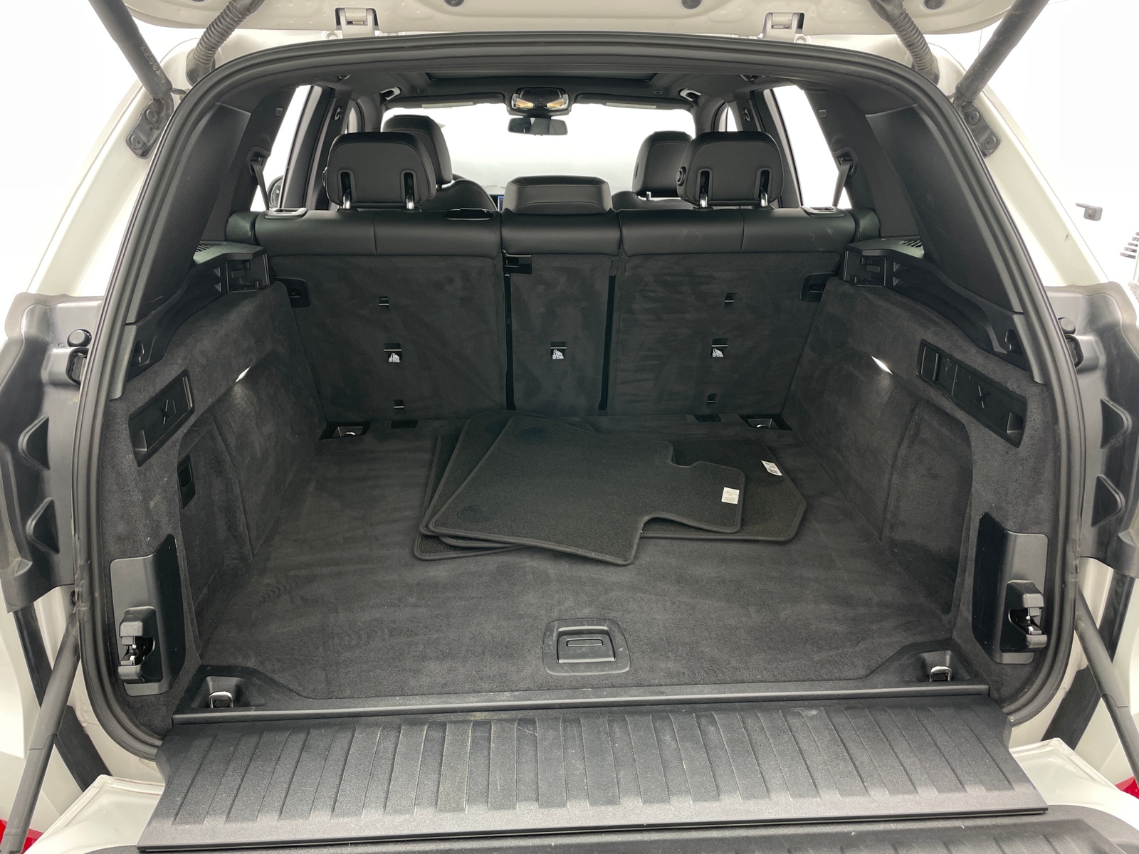 Thumbnail: 2026 BMW X5 - 7